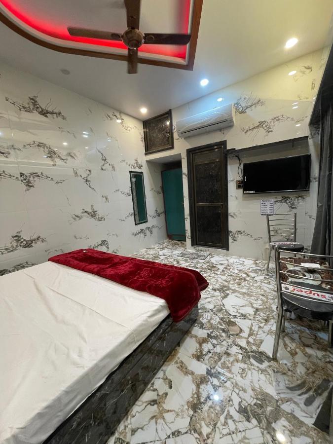 Kashi Dham Home Stay Varanasi Exterior foto